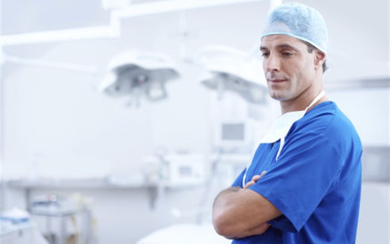 Chirurgo in sala operatoria: riprese e streaming live surgery